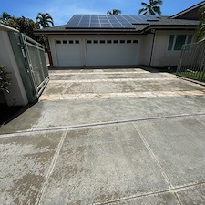 Comprehensive-residential-exterior-cleaning-project-in-the-exclusive-neighborhood-of-Waialae-Hawaii 8