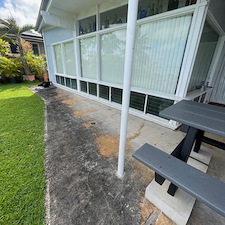 Kaneohe-Bay-Drive-Shines-Brighter-with-Pro-Soft-Wash-Premier-House-Soft-Washing-in-Kaneohe-Hawaii 0