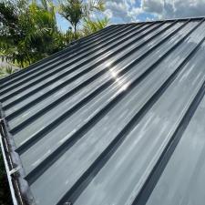 Pristine-Metal-Roof-cleaning-in-Haiku-Plantation-Kaneohe-Hawaii 2